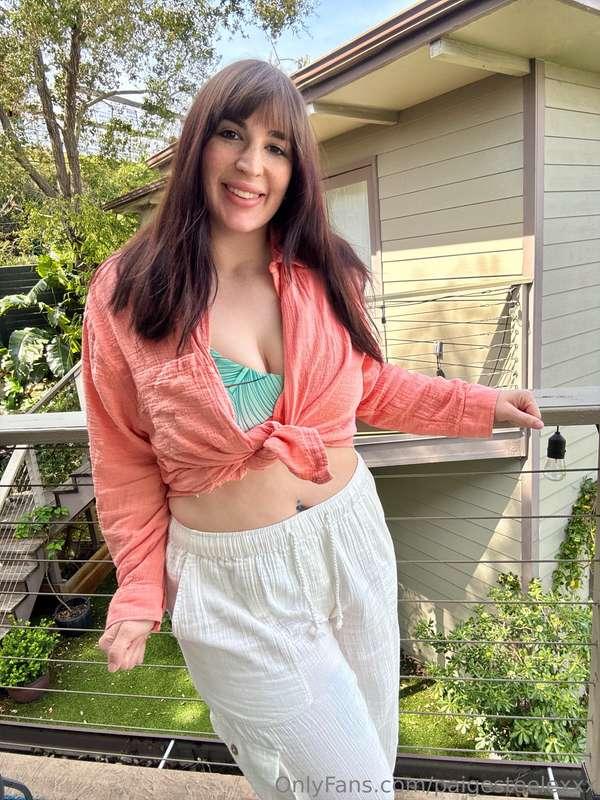 Been feeling extra good lately. maybe it's because spring is..
