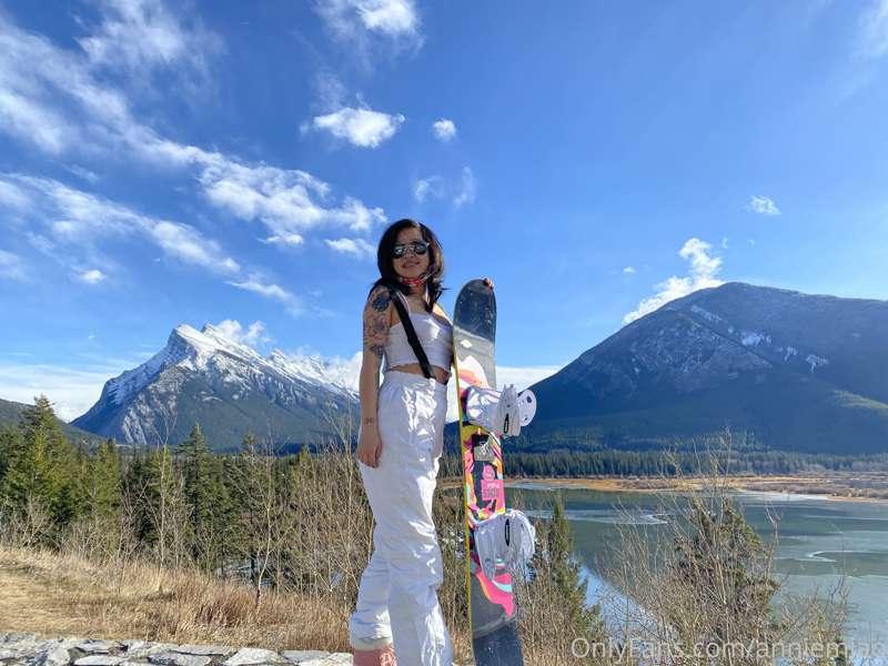 Hello from the mountains ❤️ A much needed getaway! Some lil ..