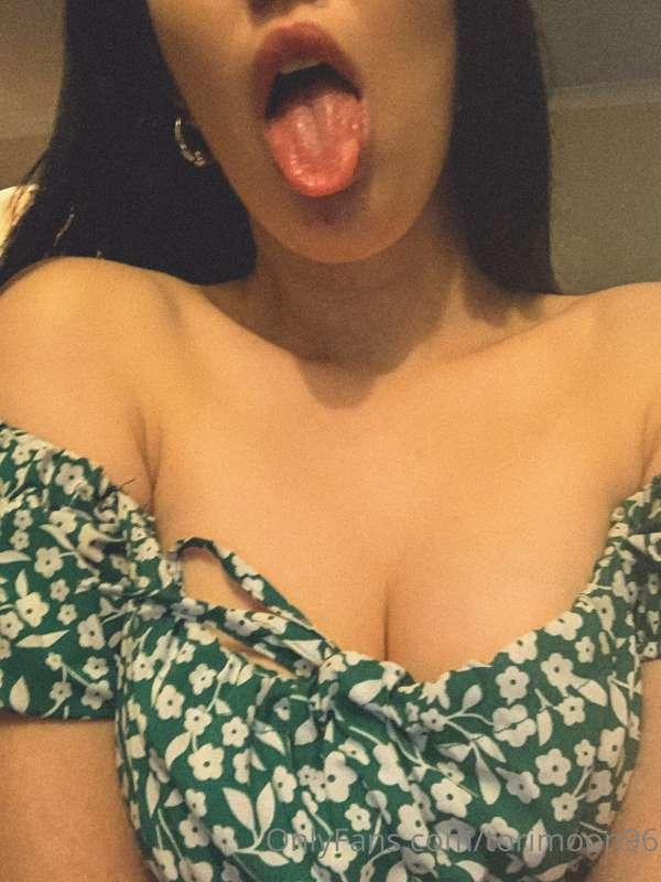 Just want take off my dress❤️