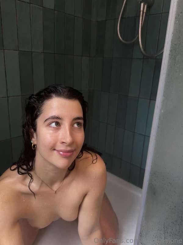 luciamalone image #1