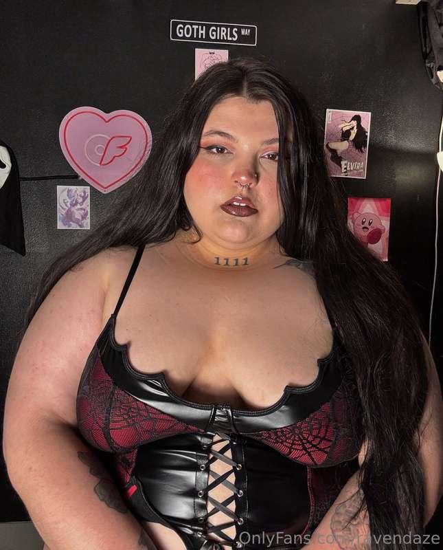 New solo content on its way once this b/g session ends! Seco..