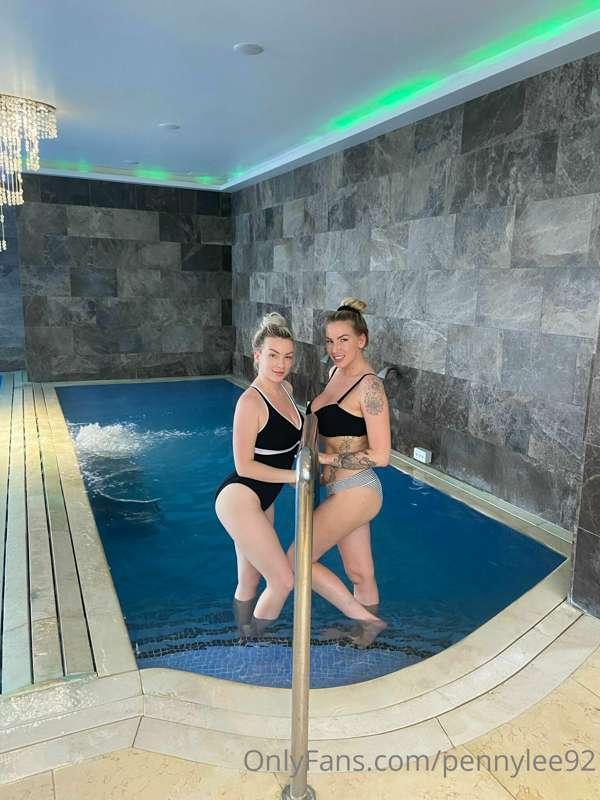 Had the best day with my bestie @daniellemaye   Thankyou so ..