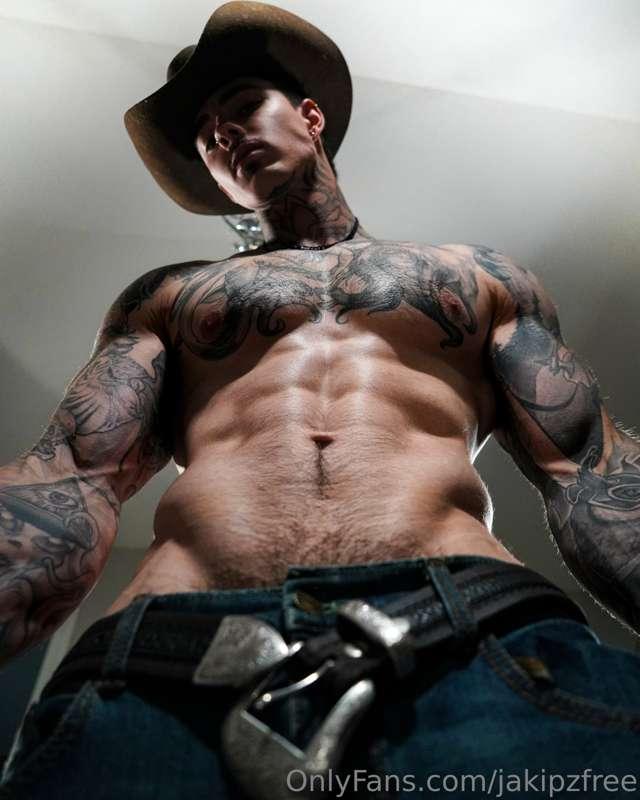 Would you ride 🤠😏..? @Jakipz
Onlyfans.com/Jakipz