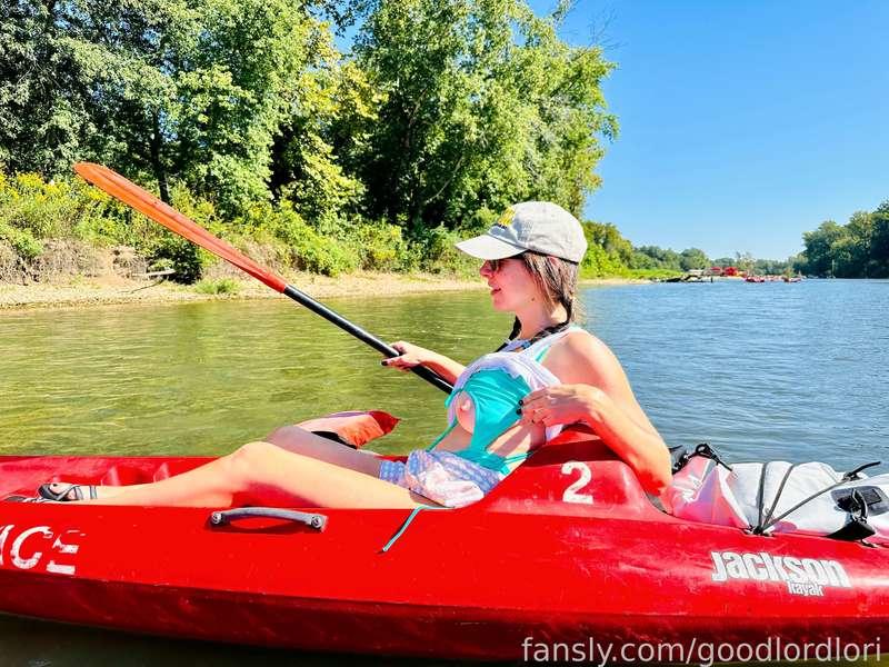 #bigtits #milf #mom #stepmom #fantasy #roleplay #brunette #hourglass #over40 #amateur #blueeyes #longhair #bighips #girlfriend #outdoors #nature #public #flash #bikini #casual #natural 

Celebrating the end of summer on the river! ... I think this bathing suit is gonna have to go! 😜