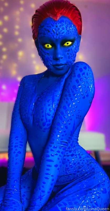 lunaqueen image #1