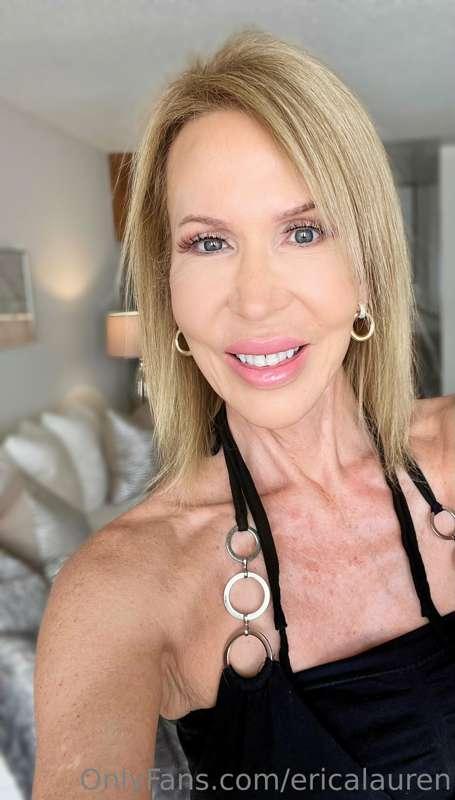 How's everyone doing? 

Let's have a chat! 😉😘