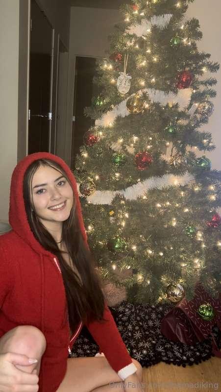 Happy Christmas🥳🎉🎉