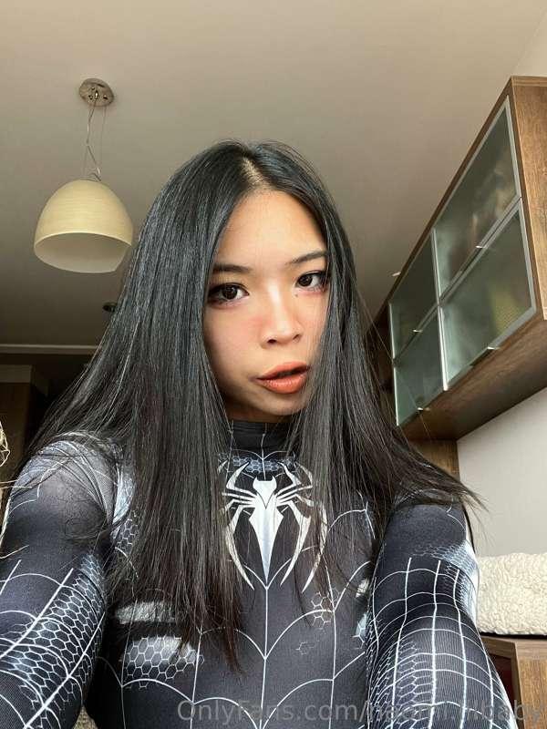 🕸