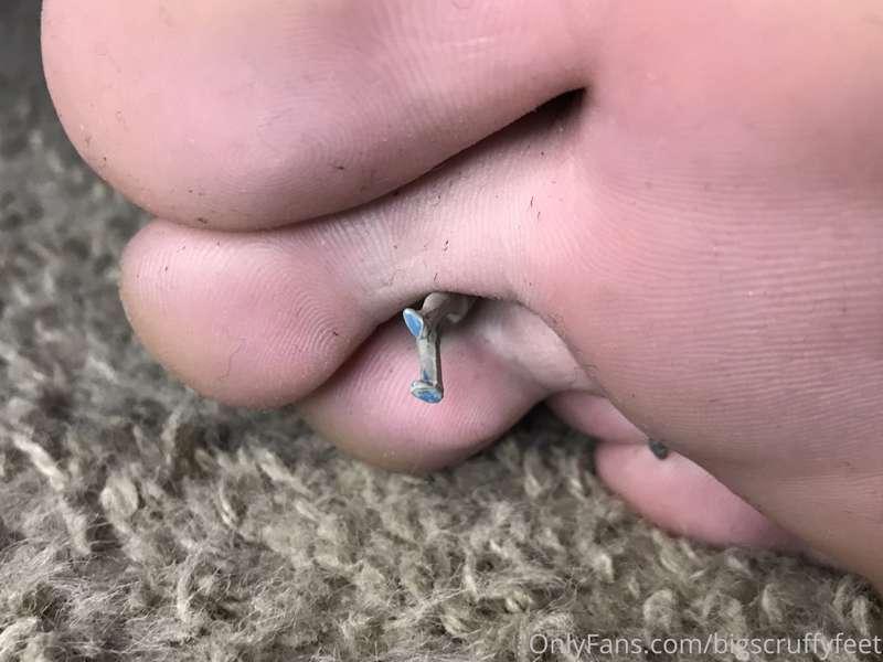 bigscruffyfeet image #1