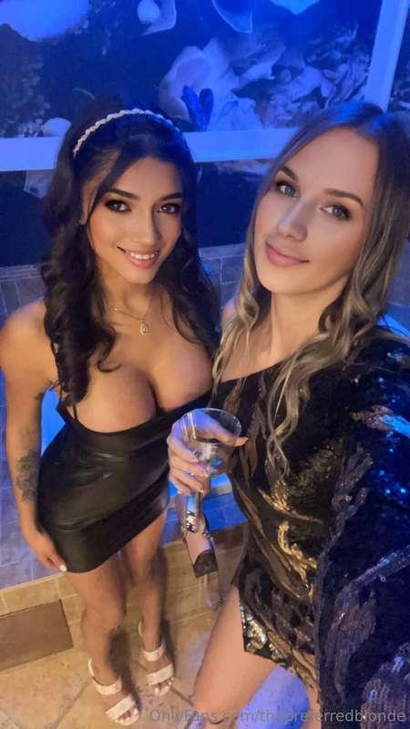 My sexy little bestie and I put together a fun & flirty bund..