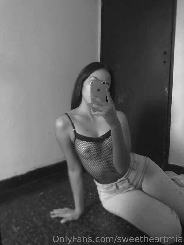 Ups😅 I guess you can see through😈