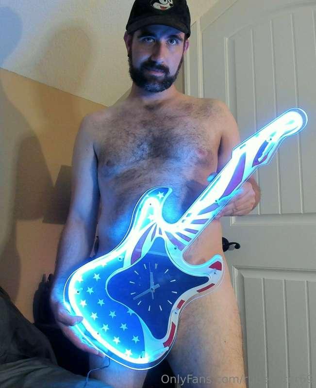 I was going through some stuff and found this awesome guitar..