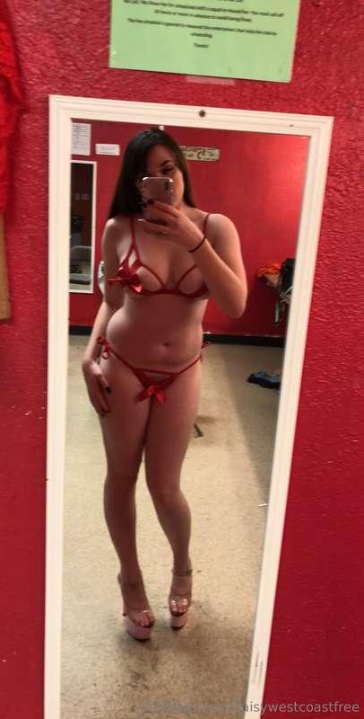 A little throwback ⏰ Would you let me give you a lap dance?