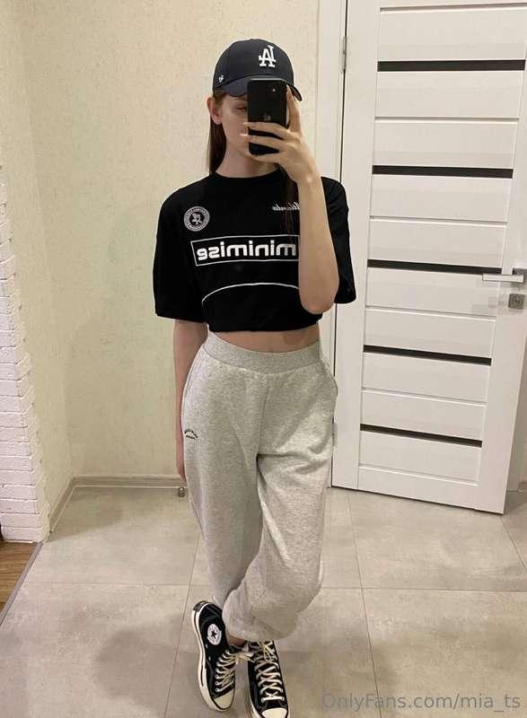 Take a look at this sporty beauty! 💪✨ I am in love with the ..
