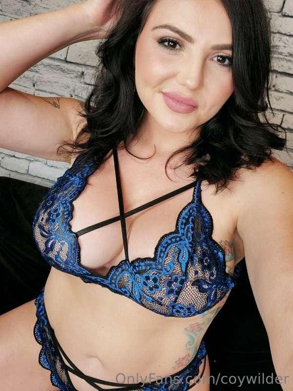 Let me be the one you jerk your cock to 😍
@coyandcocky