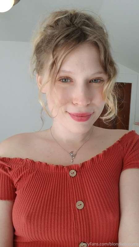 blondieblooms image #0