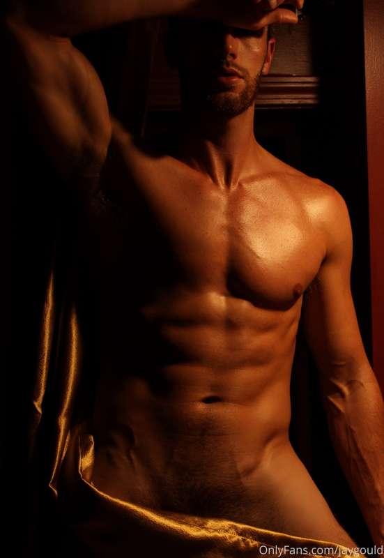 Letting it all HANG—watch as this silk cloth slips away 🍆👀 F..