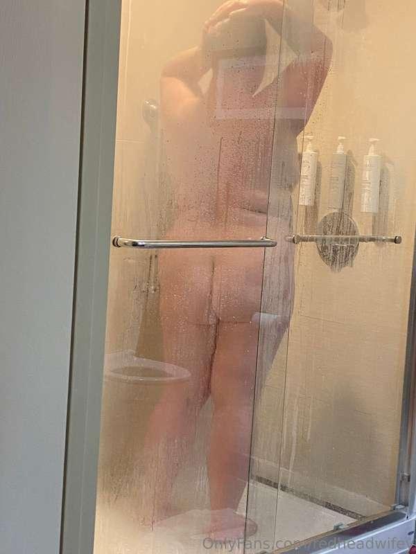 redheadwifey image #0