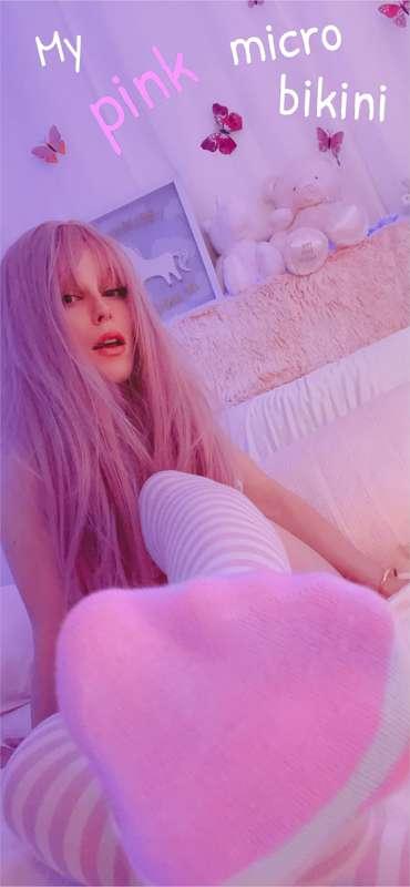 🍥* My Pink Micro Bikini 
♡ My nipples are barely covered!

"..