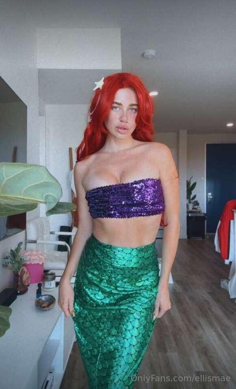 Under the sea… or under your spell?🧜‍♀️✨ Tell me, would you ..