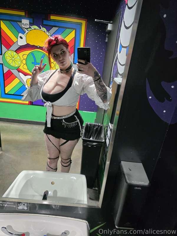 Be honest… you’ve already imagined bending me over that sink