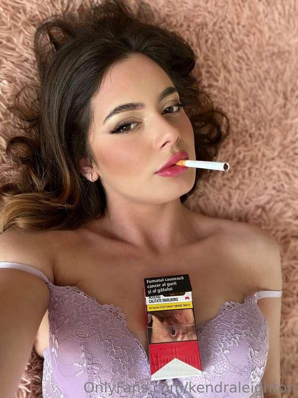 I think light purple is my colour. Or Reds? 🚬🔥