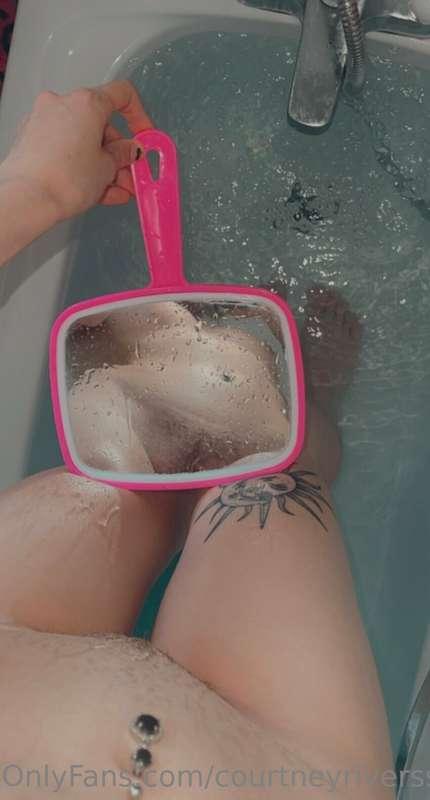 💦