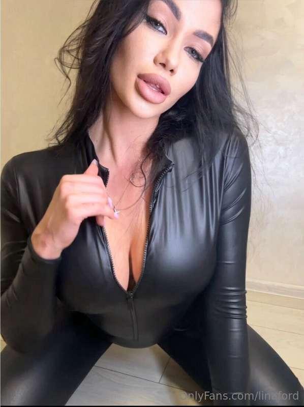 What about latex?😏🖤
