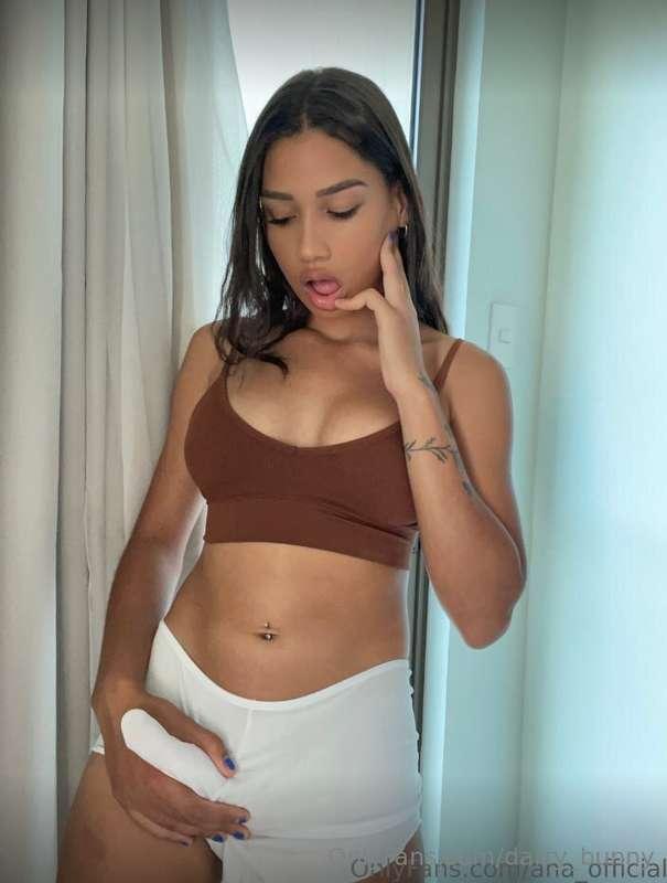 FREE SUBSCRIPTION 🫦The hottest girl with big tits @ana_offic..