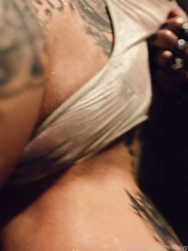 Tip this post $18 to see the very first VERY amateur video I..