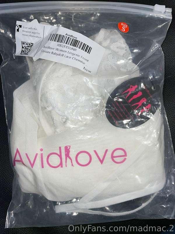 an Amazon gift from a sweet fan has arrived 🫶 Can’t wait to ..