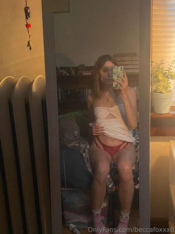 Photo dump since content has been slow 🩷🩷