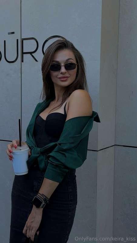 I can't live without shopping, it's definitely uplifting 😻🛍️