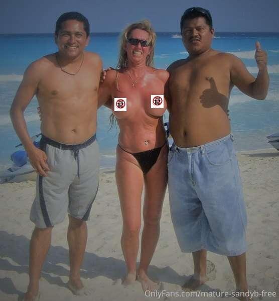 ... #TEQUILA my new Mexican Friends are very Happy...😎  send..