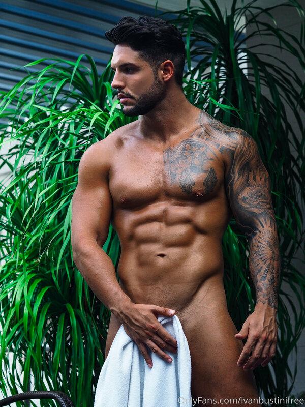 Hey good morning ☀️  no towels in my VIP : https://onlyfans...