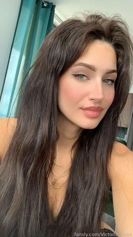 Victoria_Rose image #0