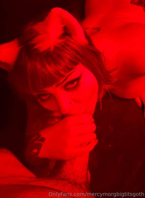 I look so pretty with a cock between my soft lipsAnd in my m..