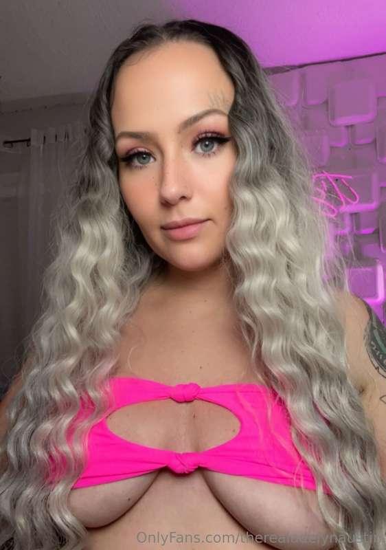 therealadelynaustin image #0