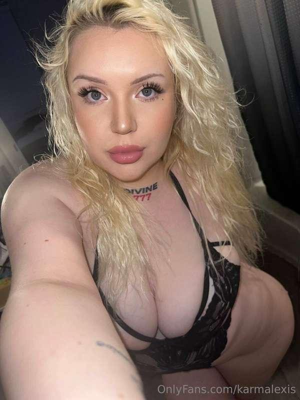 # **OLIVIAS CUM SHOT CHALLENGE** 👇🏼
Do you think you can get..