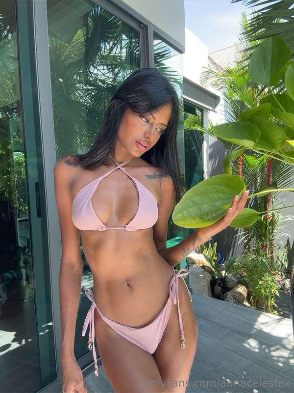 guess what i'm thinking 😋 message me https://onlyfans.com/an..