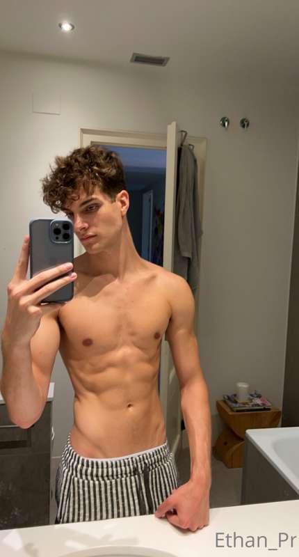 About to shower 🚿
