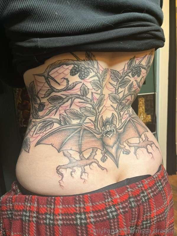 Finished up my back piece yesterday! What do you think?🖤🦇