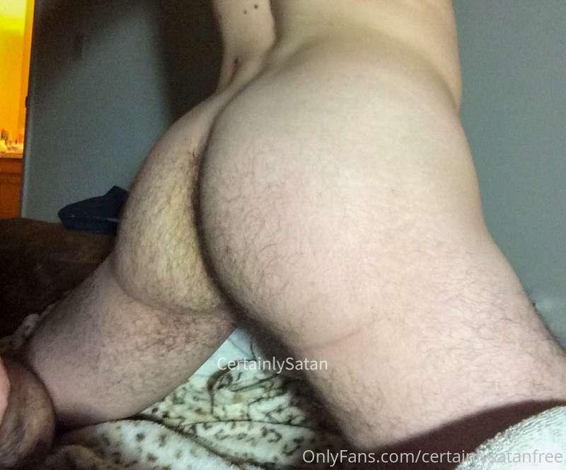 You want to see my ass in action? 🥺🤔 Here’s a freebie but my..