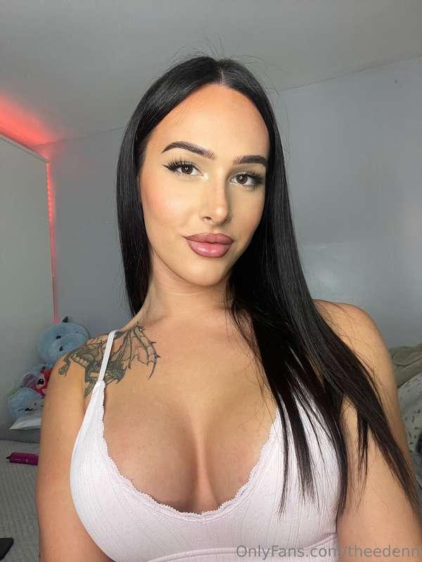 Let’s fuck around and fall in love 😊🫶🏻