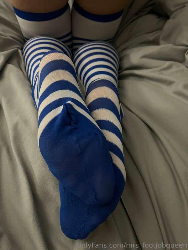 mrs_footjobqueen image #3