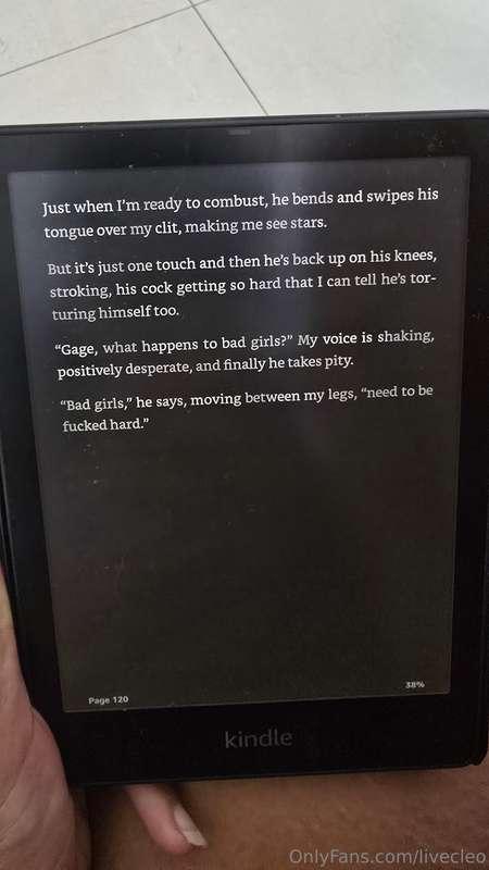 Holy cowwwwI can't stop readingFrom last night to now 🔥🔥🔥 🚿 ..