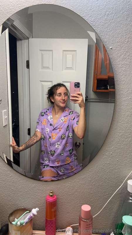 i need them all im obsessed with these halloween pjs from wa..