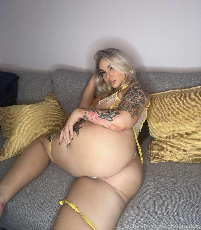 I know you’d rather be laid up with a big booty 😉