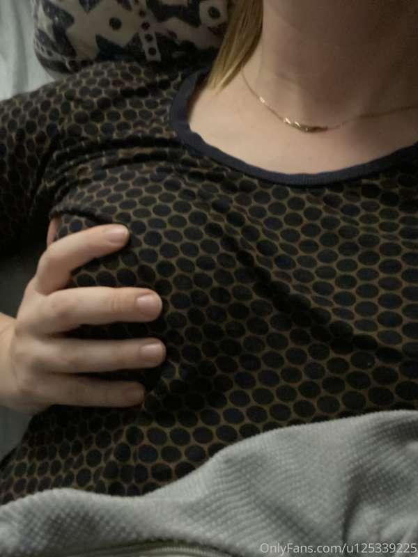 Good night cuddle 🤗