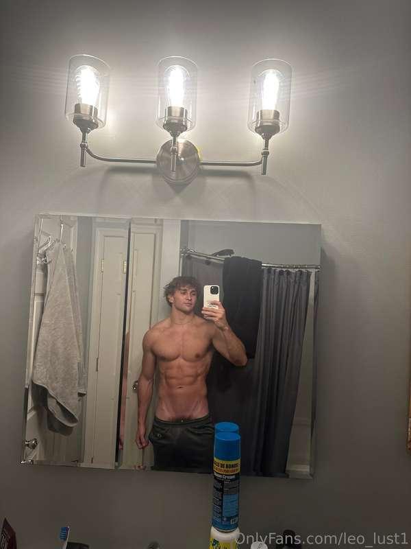 bout to slide them down just for you.. can u take it? ;)